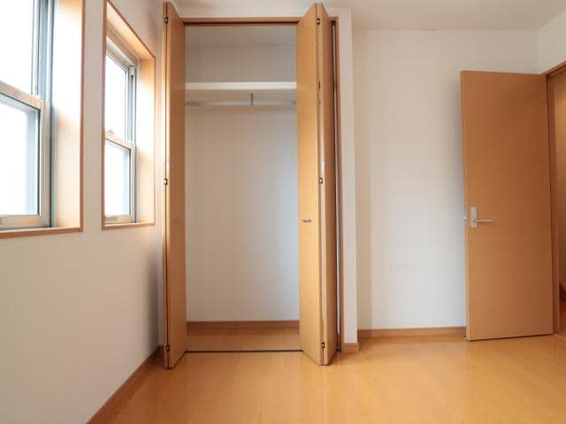  東海道本線/草薙駅 徒歩6分 1-2階 築15年