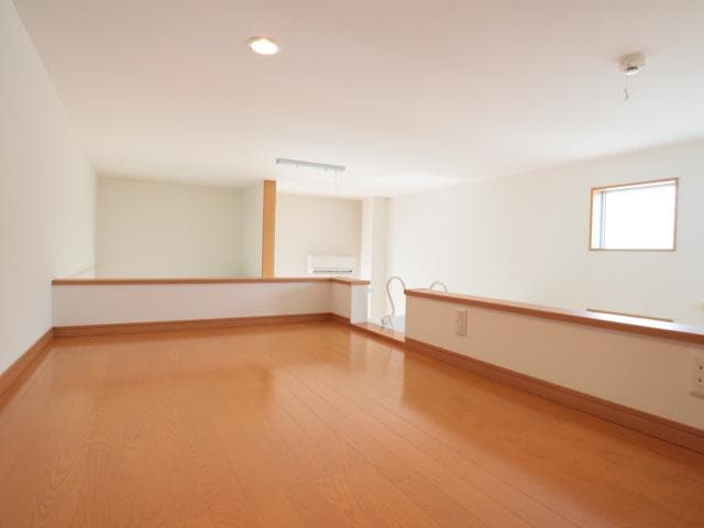  東海道本線/草薙駅 徒歩6分 1-2階 築15年