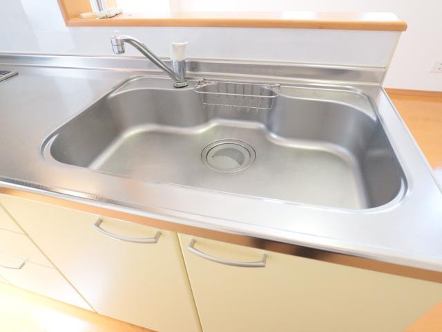  東海道本線/草薙駅 徒歩6分 1-2階 築15年