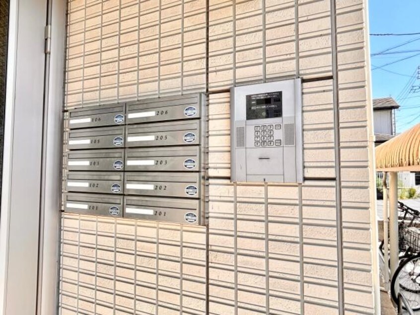  東海道本線/草薙駅 徒歩13分 2階 築15年