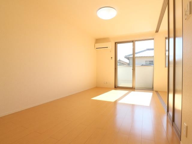  東海道本線/草薙駅 徒歩13分 2階 築15年