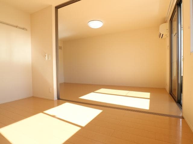  東海道本線/草薙駅 徒歩13分 2階 築15年