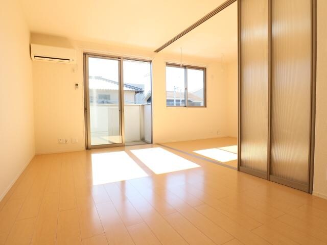  東海道本線/草薙駅 徒歩13分 2階 築15年