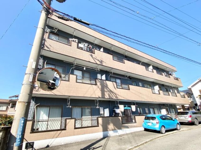  東海道本線/草薙駅 バス17分西奈小学校前下車:停歩4分 1階 築32年