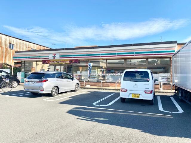 セブンイレブン清水七ツ新屋店(コンビニ)まで597m 静岡鉄道静岡清水線/御門台駅 徒歩3分 2階 築33年