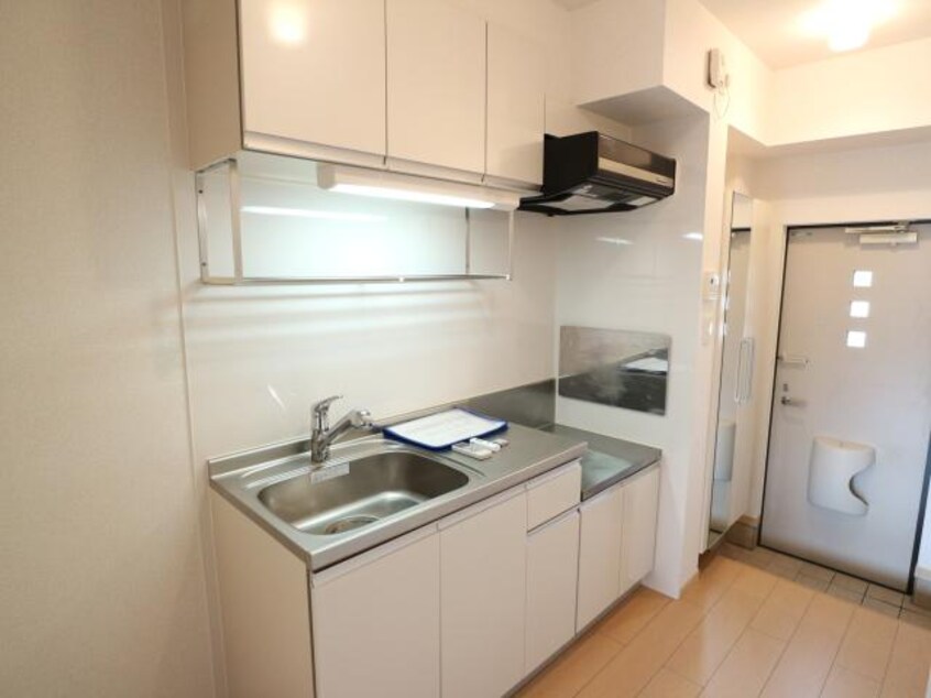  東海道本線/草薙駅 バス12分瀬名リンク西奈前下車:停歩5分 1階 築15年