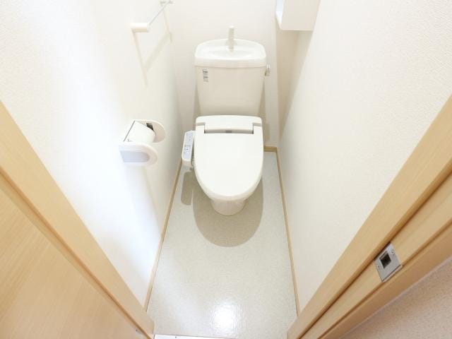  東海道本線/草薙駅 バス12分瀬名リンク西奈前下車:停歩5分 1階 築14年