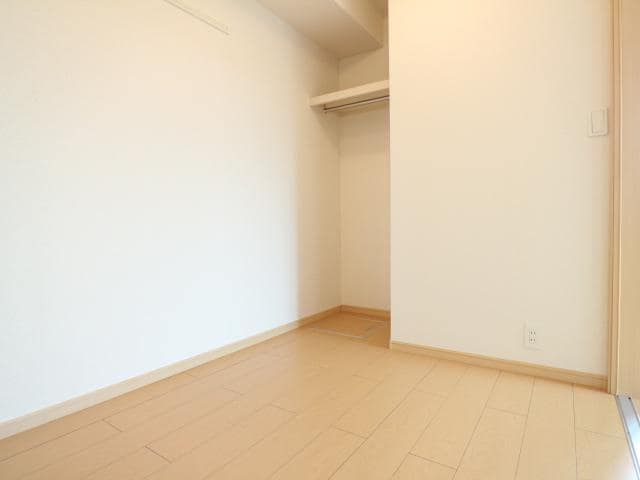  東海道本線/草薙駅 バス12分瀬名リンク西奈前下車:停歩5分 1階 築14年