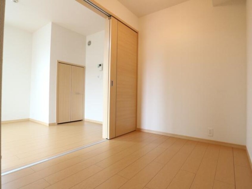  東海道本線/草薙駅 バス12分瀬名リンク西奈前下車:停歩5分 1階 築15年