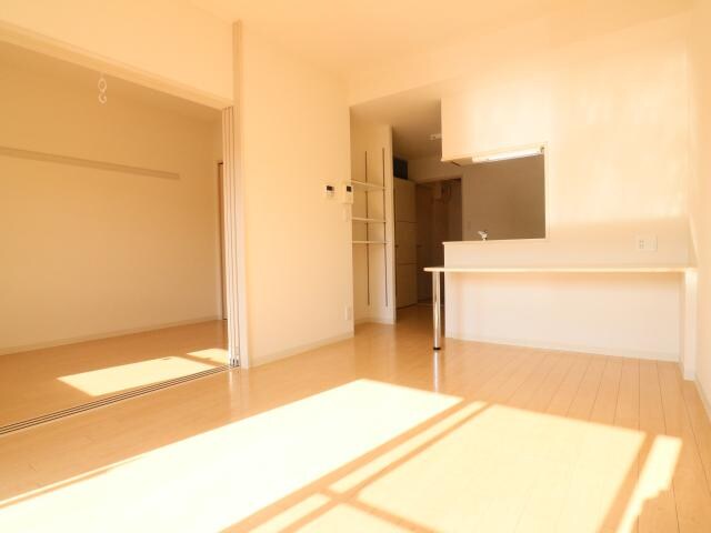  東海道本線/草薙駅 バス12分東瀬名町下車:停歩6分 1階 築14年