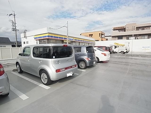 ミニストップ清水草薙一里山店(コンビニ)まで401m 東海道本線/草薙駅 徒歩11分 1階 築37年