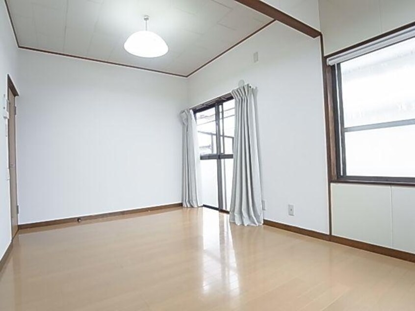  東海道本線/静岡駅 バス24分鳥坂営業所下車:停歩6分 1-2階 築48年