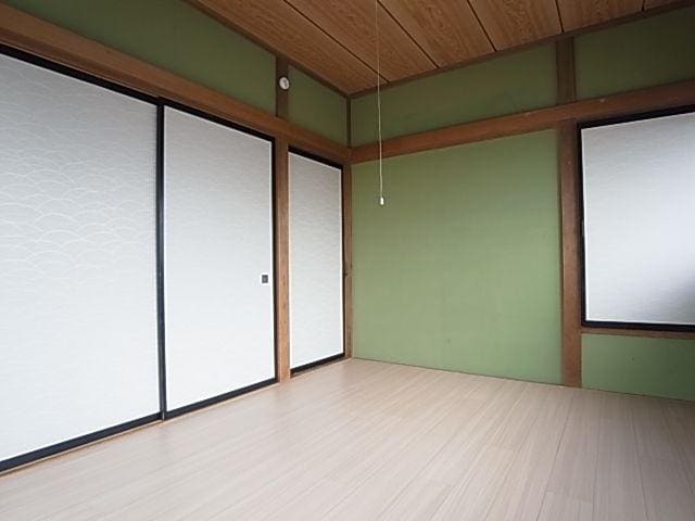  東海道本線/静岡駅 バス24分鳥坂営業所下車:停歩6分 1-2階 築48年