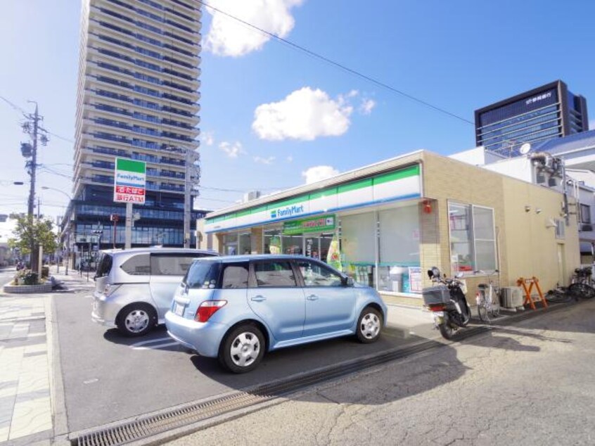 ファミリーマート清水草薙駅前店(コンビニ)まで492m 東海道本線/草薙駅 徒歩8分 2階 築39年