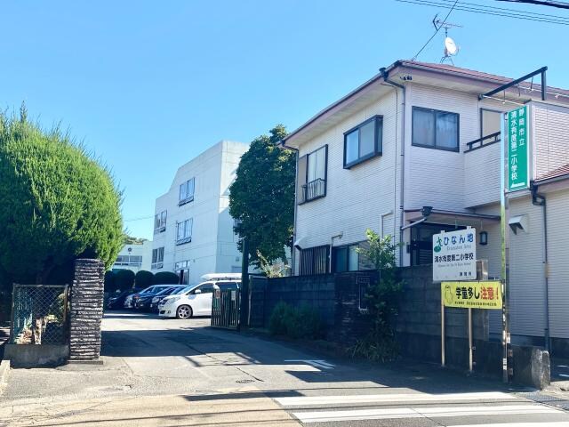 静岡市立清水有度第二小学校(小学校)まで607m 東海道本線/草薙駅 徒歩8分 2階 築39年