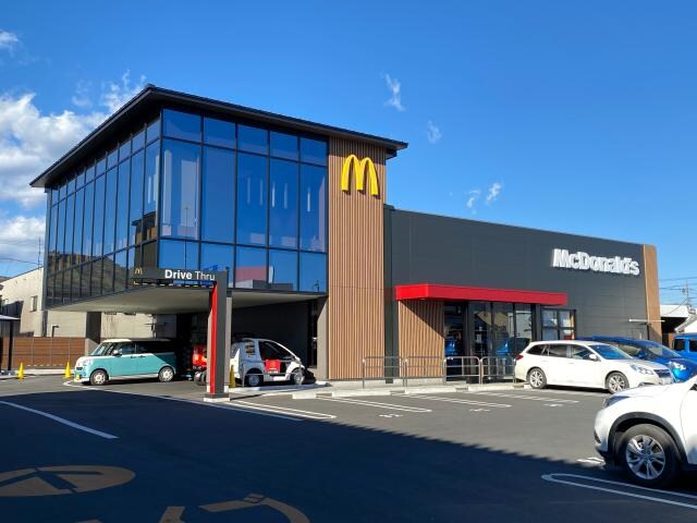 マクドナルド草薙店(ファストフード)まで703m 東海道本線/草薙駅 徒歩15分 3階 築27年