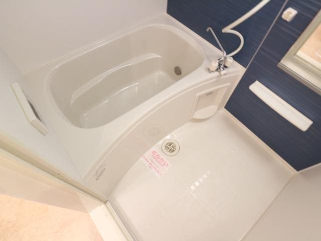  東海道本線/草薙駅 バス18分瀬名新田下下車:停歩4分 2階 築12年