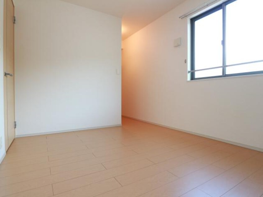  東海道本線/草薙駅 バス18分瀬名新田下下車:停歩4分 2階 築13年