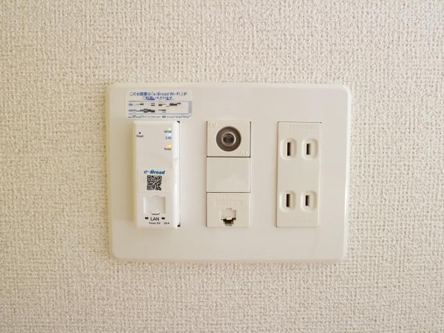  東海道本線/草薙駅 バス18分瀬名新田下下車:停歩4分 2階 築13年