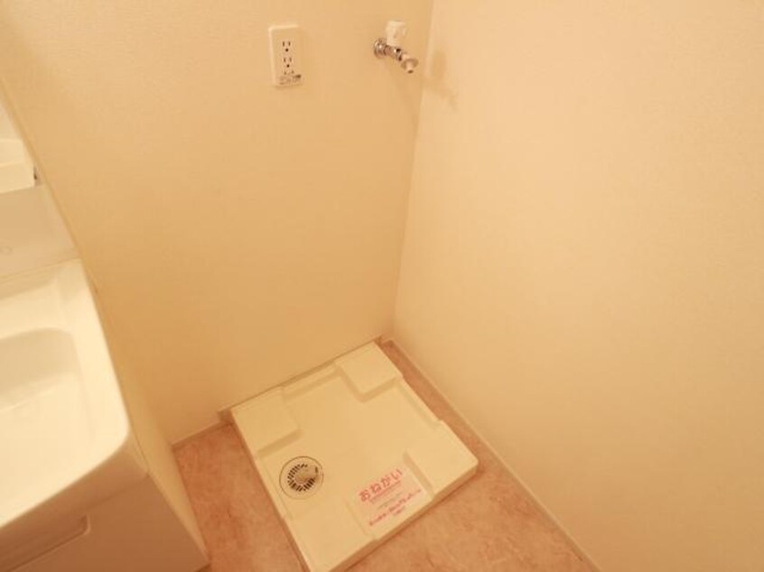  東海道本線/草薙駅 バス18分瀬名新田下下車:停歩4分 2階 築12年