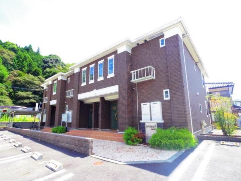  東海道本線/草薙駅 バス22分瀬名神殿下下車:停歩5分 2階 築12年