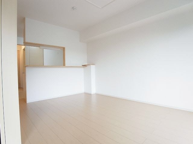  東海道本線/草薙駅 バス22分瀬名神殿下下車:停歩5分 2階 築12年