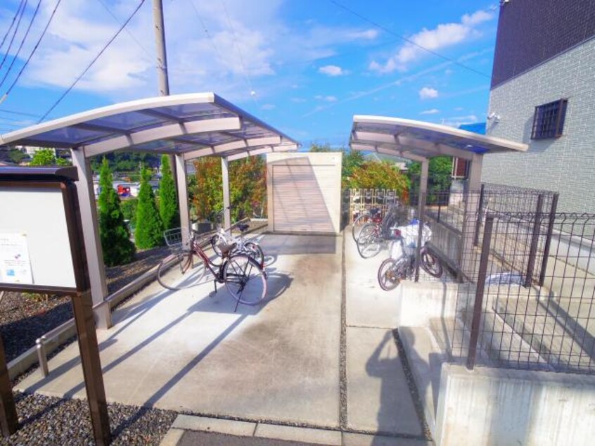  東海道本線/草薙駅 徒歩10分 1階 築11年
