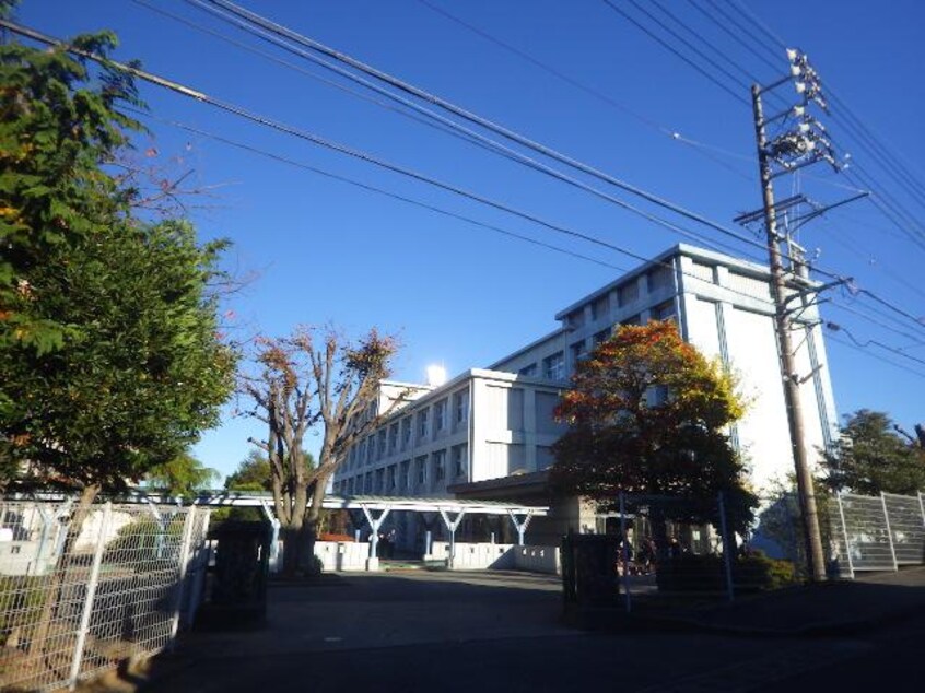 静岡市立清水第七中学校(中学校/中等教育学校)まで558m 東海道本線/草薙駅 徒歩10分 1階 築11年