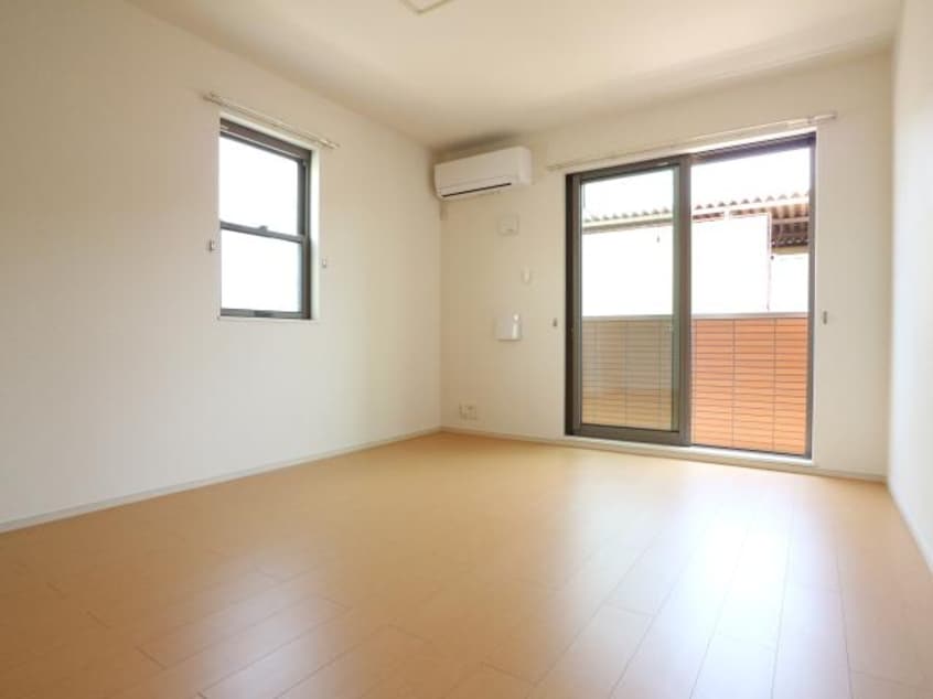  静岡鉄道静岡清水線/狐ケ崎駅 徒歩19分 1階 築11年