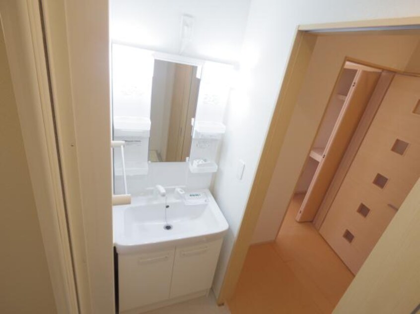  静岡鉄道静岡清水線/狐ケ崎駅 徒歩19分 1階 築11年