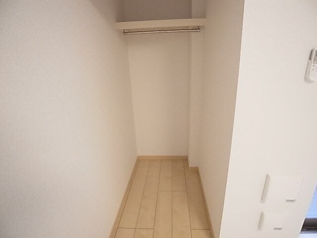  東海道本線/草薙駅 徒歩22分 3階 築11年