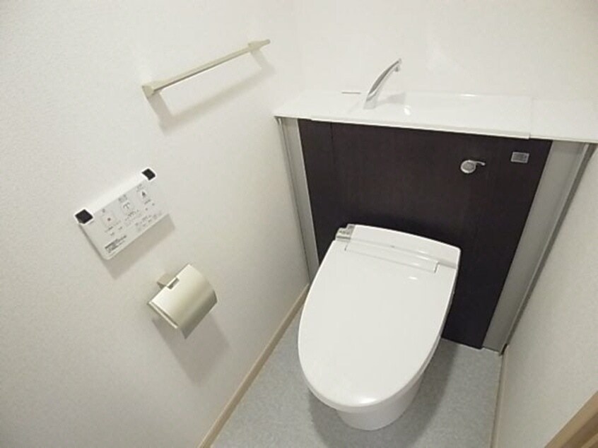  東海道本線/草薙駅 徒歩22分 3階 築11年