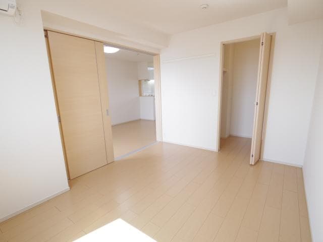  東海道本線/草薙駅 バス12分瀬名リンク西奈前下車:停歩5分 1-3階 築11年