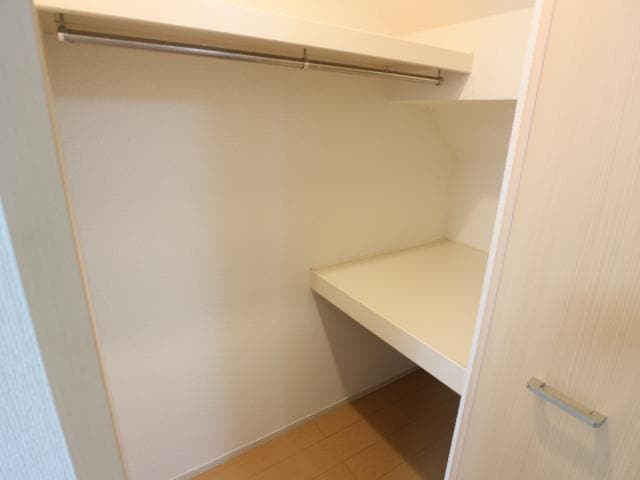  東海道本線/草薙駅 バス13分東上下車:停歩1分 1階 築11年