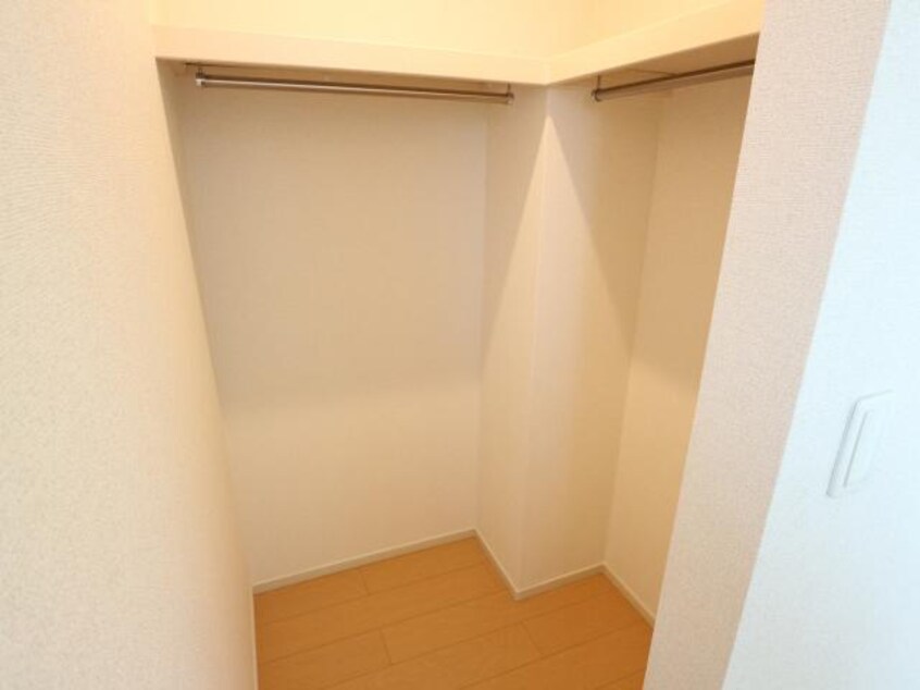  東海道本線/静岡駅 バス26分汐出町停下車:停歩5分 2階 築9年