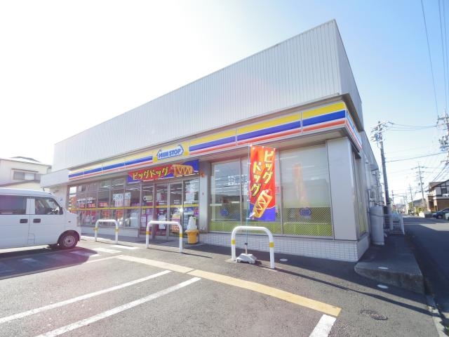 ミニストップ静岡瀬名南店(コンビニ)まで387m 東海道本線/静岡駅 バス26分汐出町停下車:停歩5分 2階 築9年