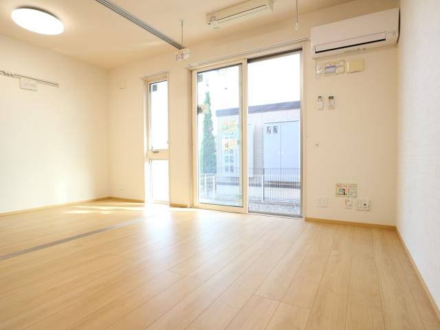  静岡鉄道静岡清水線/狐ケ崎駅 徒歩16分 1階 築10年