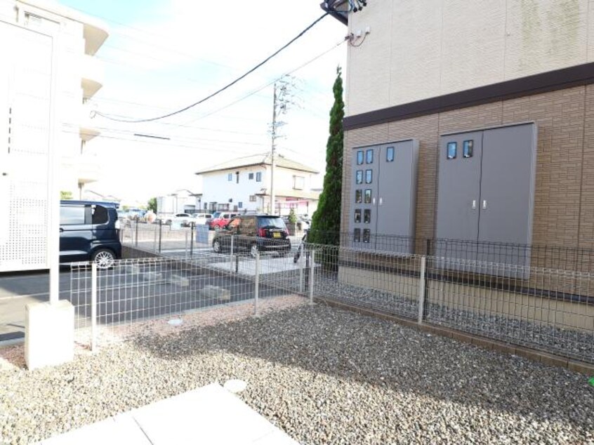  静岡鉄道静岡清水線/狐ケ崎駅 徒歩16分 1階 築10年