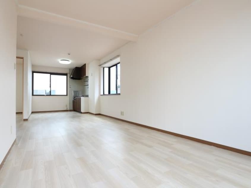  東海道本線/静岡駅 バス25分南瀬名町下車:停歩4分 1階 築32年