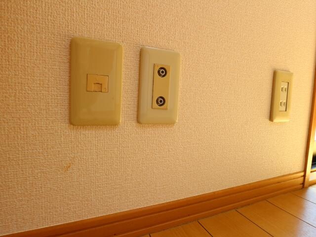  静岡鉄道静岡清水線/県立美術館前駅 徒歩14分 2階 築24年