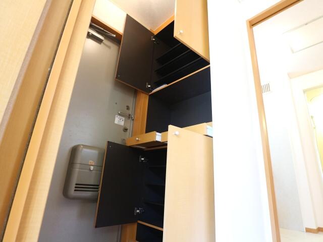  静岡鉄道静岡清水線/県立美術館前駅 徒歩14分 2階 築24年