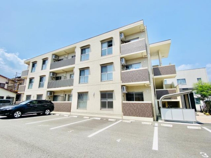  静岡鉄道静岡清水線/新静岡駅 バス17分瀬名川一丁目下車:停歩3分 2階 築9年