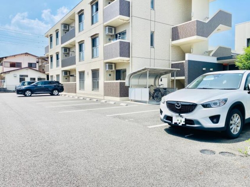  静岡鉄道静岡清水線/新静岡駅 バス17分瀬名川一丁目下車:停歩3分 2階 築9年