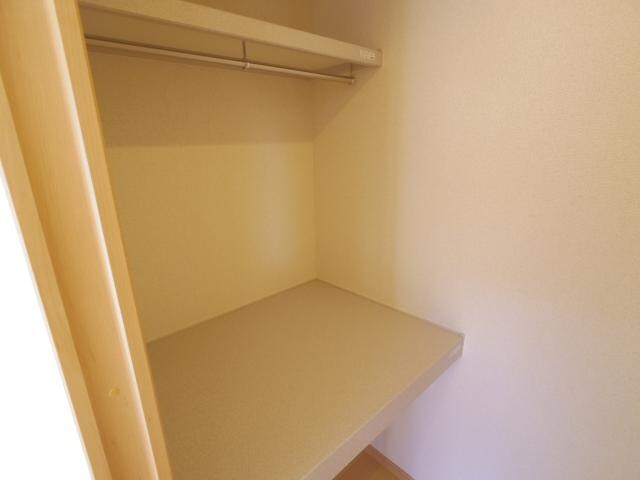  静岡鉄道静岡清水線/新静岡駅 バス17分瀬名川一丁目下車:停歩3分 2階 築9年