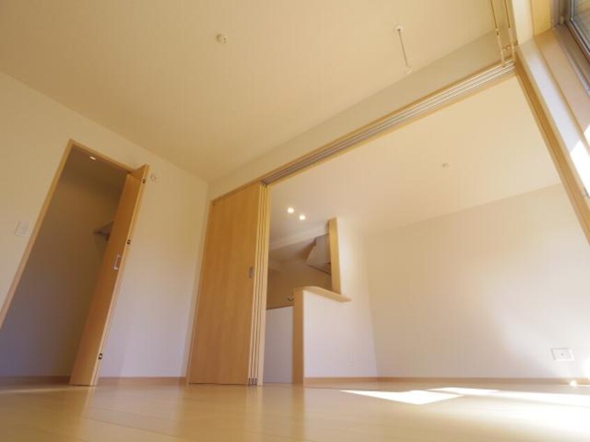  静岡鉄道静岡清水線/新静岡駅 バス17分瀬名川一丁目下車:停歩3分 2階 築9年