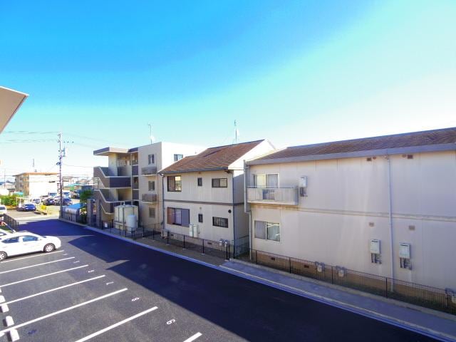  静岡鉄道静岡清水線/新静岡駅 バス17分瀬名川一丁目下車:停歩3分 2階 築9年