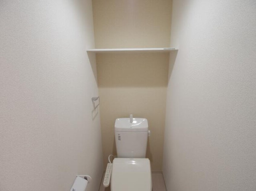  東海道本線/草薙駅 バス12分瀬名リンク西奈前下車:停歩9分 1階 築8年