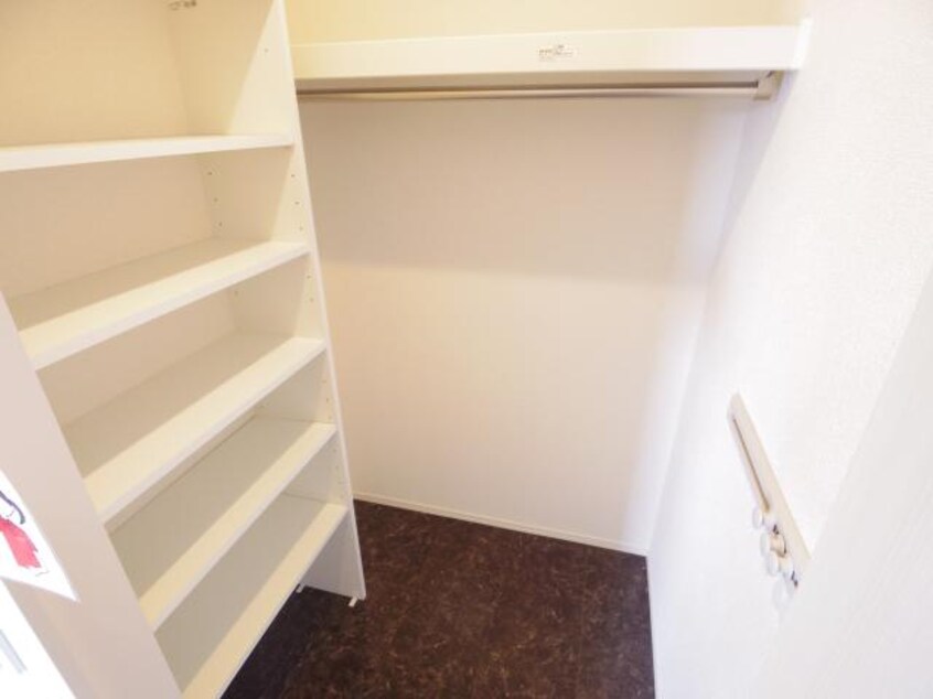  東海道本線/草薙駅 徒歩20分 2階 築9年