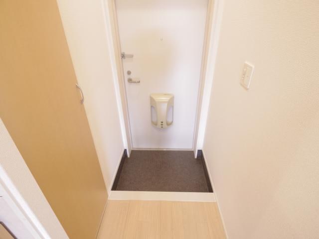  東海道本線/草薙駅 徒歩16分 2階 築7年