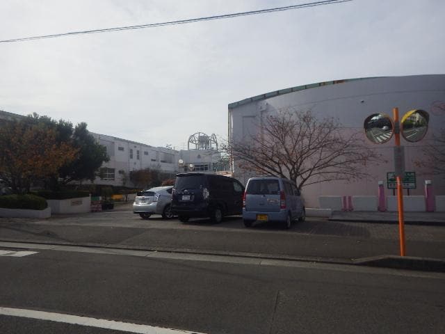 静岡市立東源台小学校(小学校)まで274m 静岡鉄道静岡清水線/県総合運動場駅 徒歩16分 1階 築7年